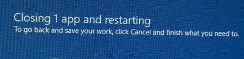 sua loi closing 1 app and restarting tren win 10