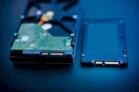 phan biet o ssd va hdd nen dung o ssd hay hdd cho laptop