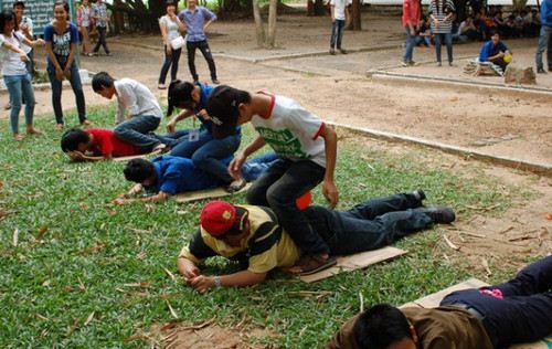nhung tro choi tap the team building hay nhat
