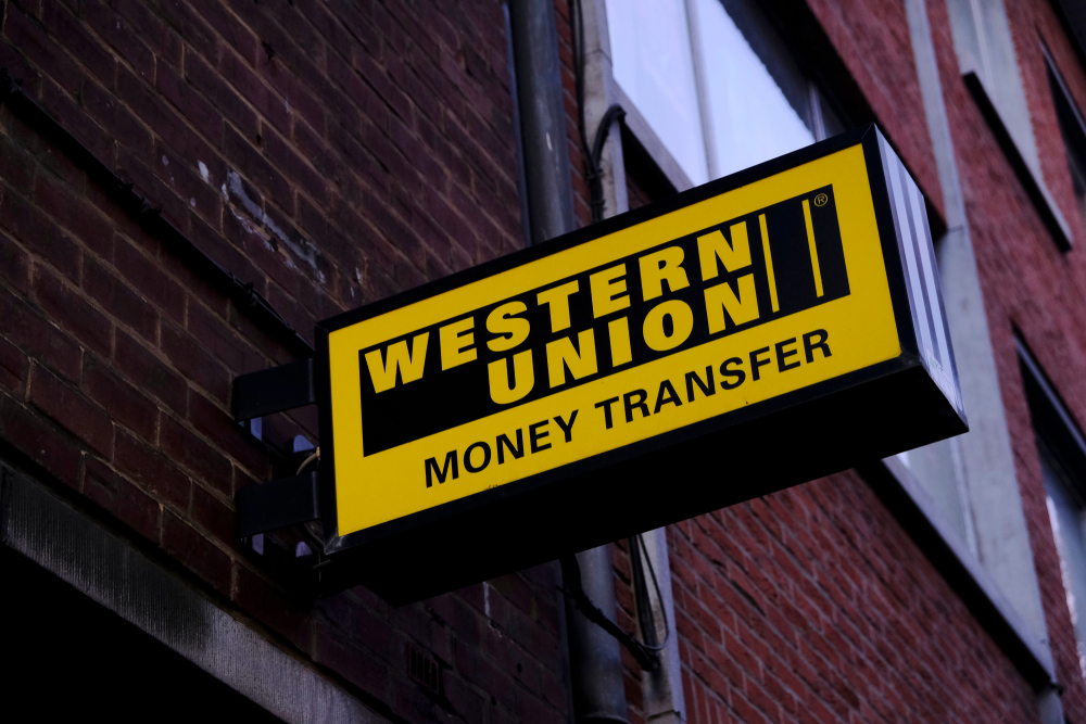 Western Union là một lý do lớn để đổi և để kiếm tiền