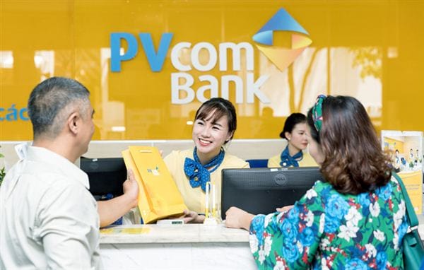 gio lam viec ngan hang pvcombank