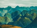 Nằm mơ thấy núi đánh lô đề gì? Điềm báo hên hay xui?
